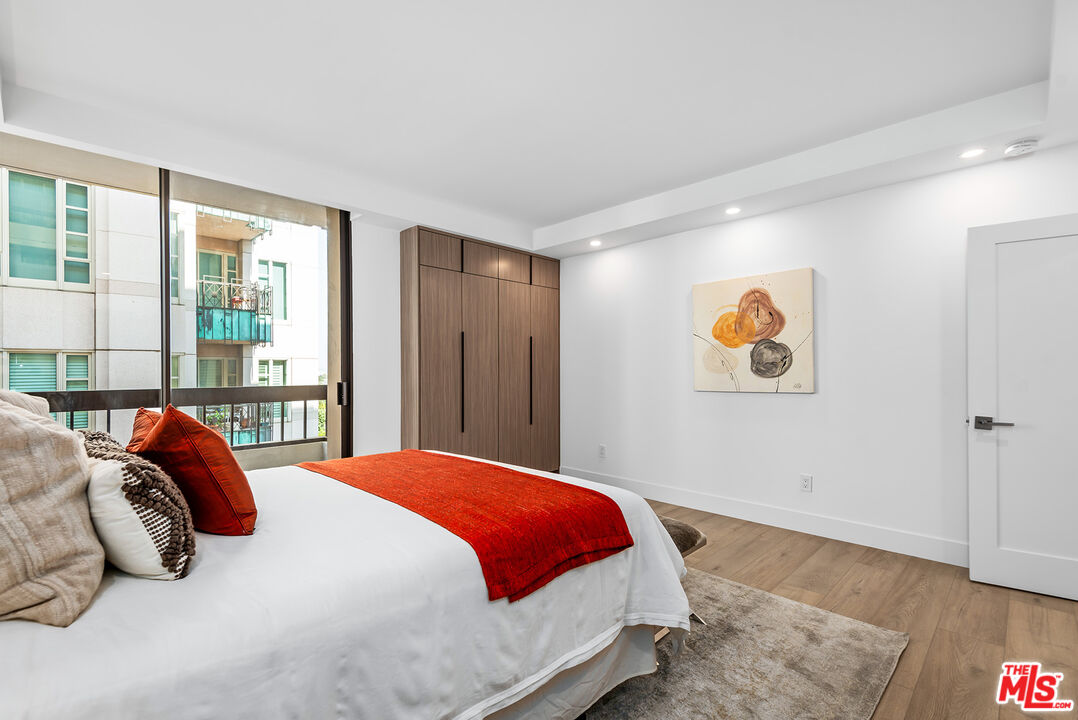 10590 Wilshire Blvd Unit: 1402