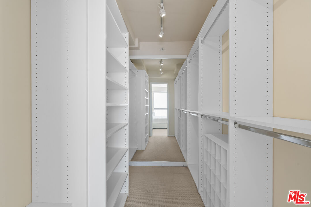 201 Ocean Ave Unit: 1603B