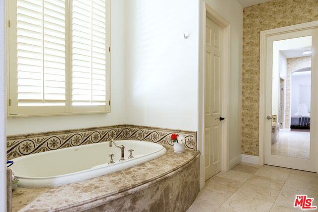 4241 Prado De Los Pajaros