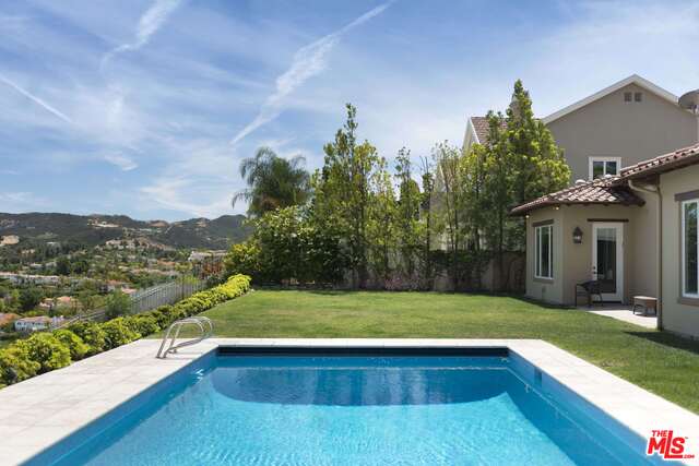 4241 Prado De Los Pajaros