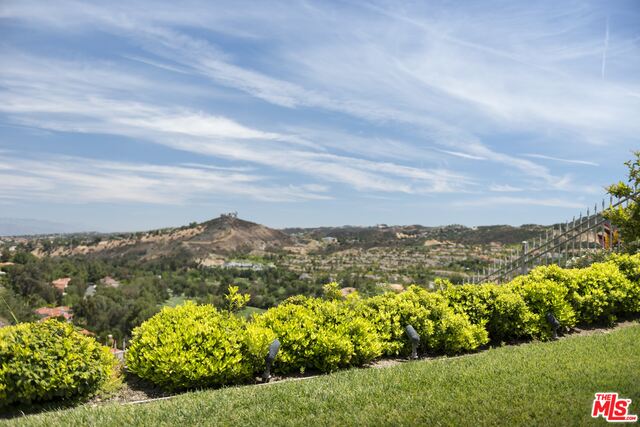 4241 Prado De Los Pajaros