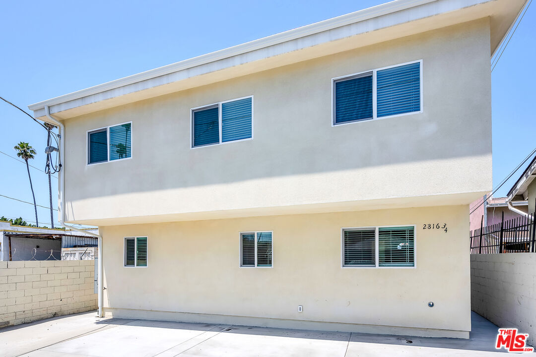 2816 W Jefferson Blvd