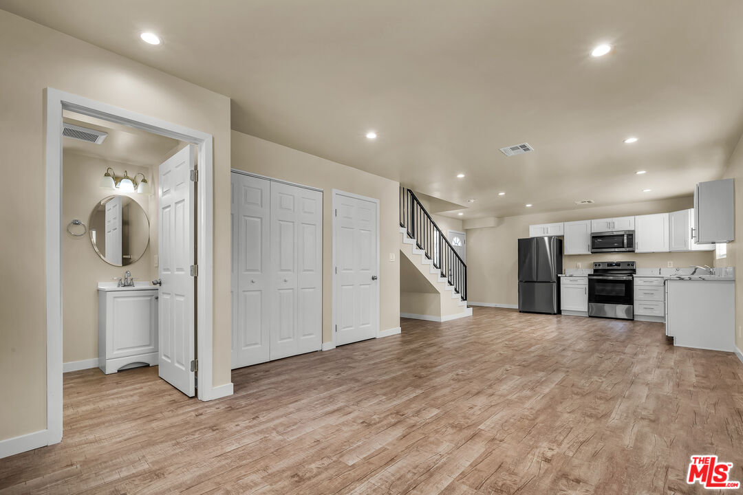 2816 W Jefferson Blvd