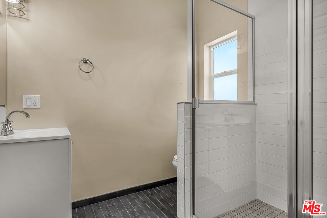 2816 W Jefferson Blvd