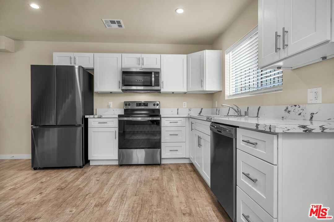 2816 W Jefferson Blvd