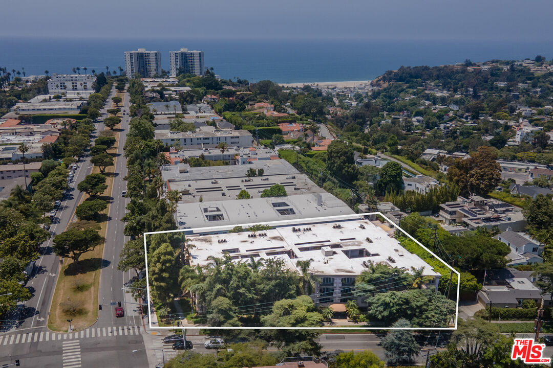 222 7th St Unit: 101