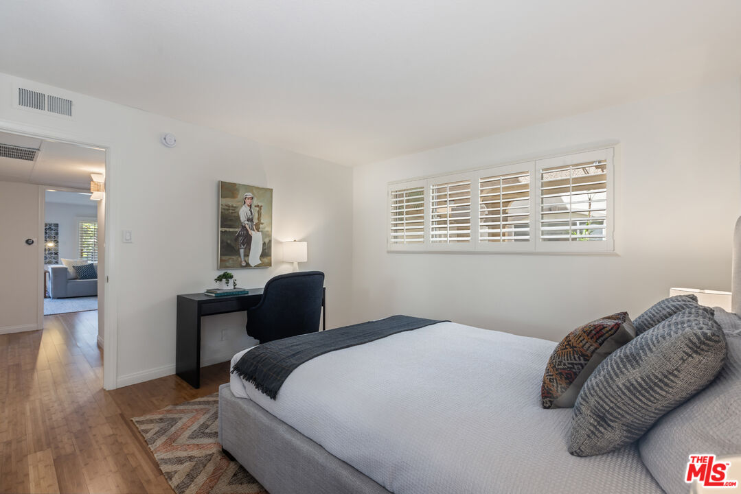 222 7th St Unit: 101