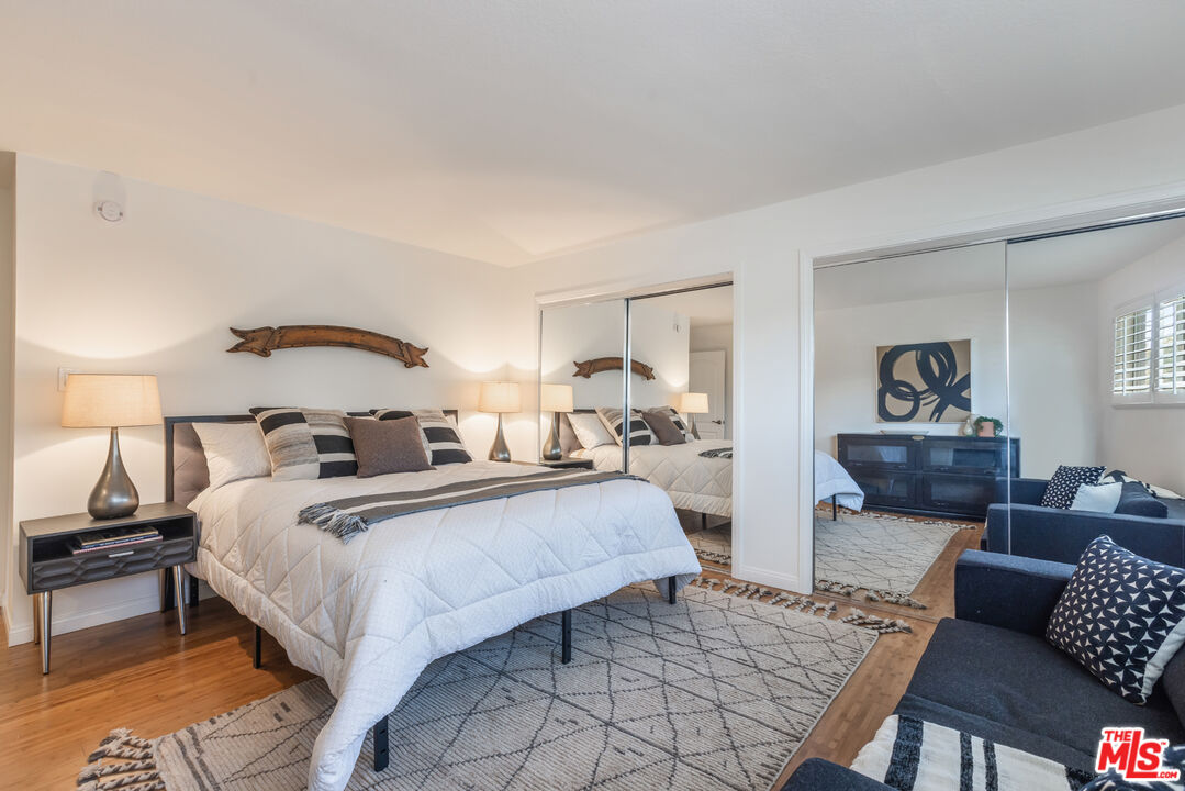 222 7th St Unit: 101