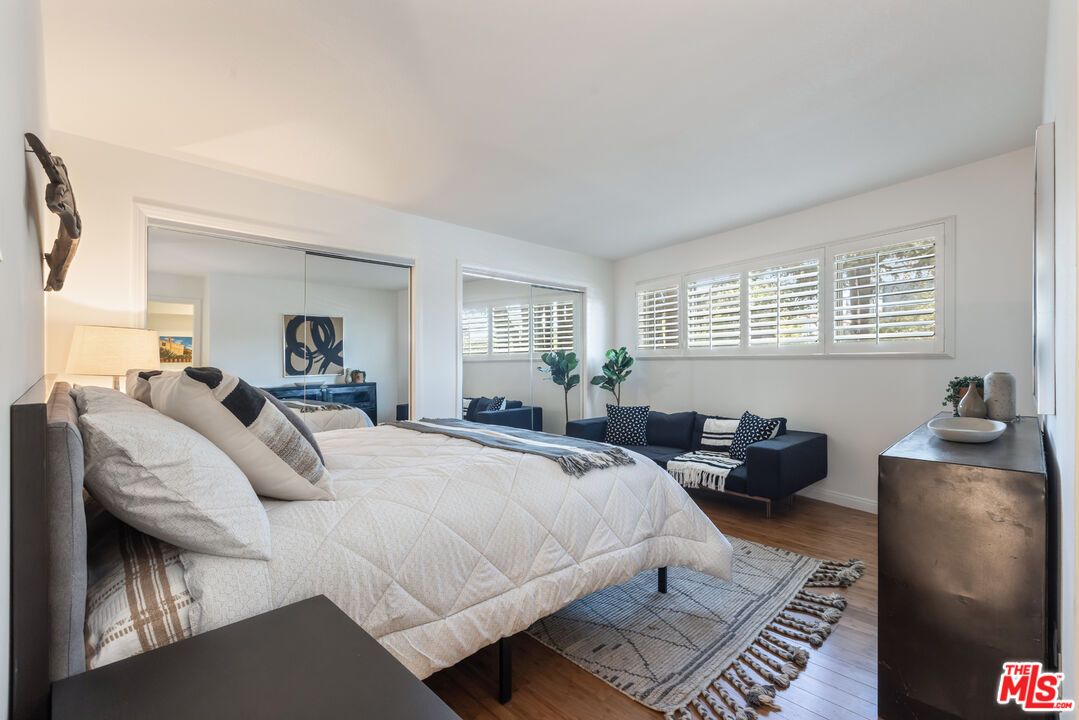 222 7th St Unit: 101