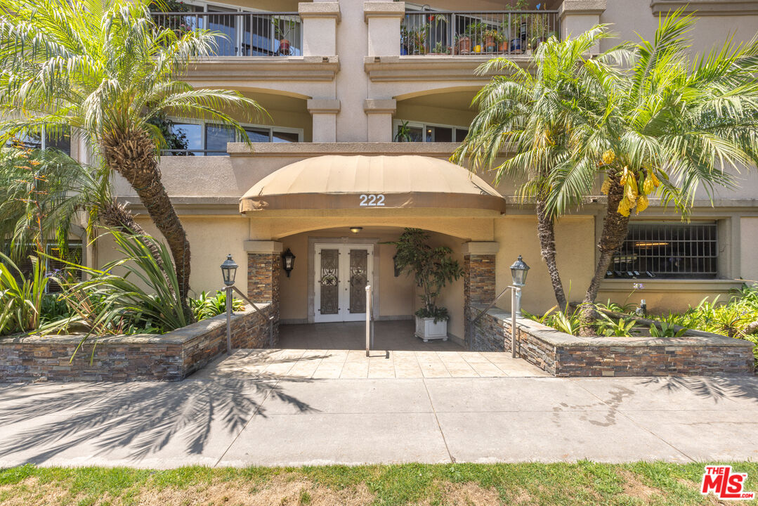 222 7th St Unit: 101