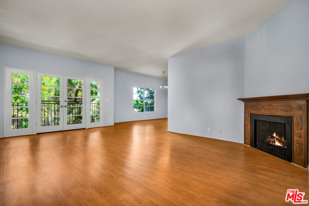 317 S S. Holt Ave Unit: 11