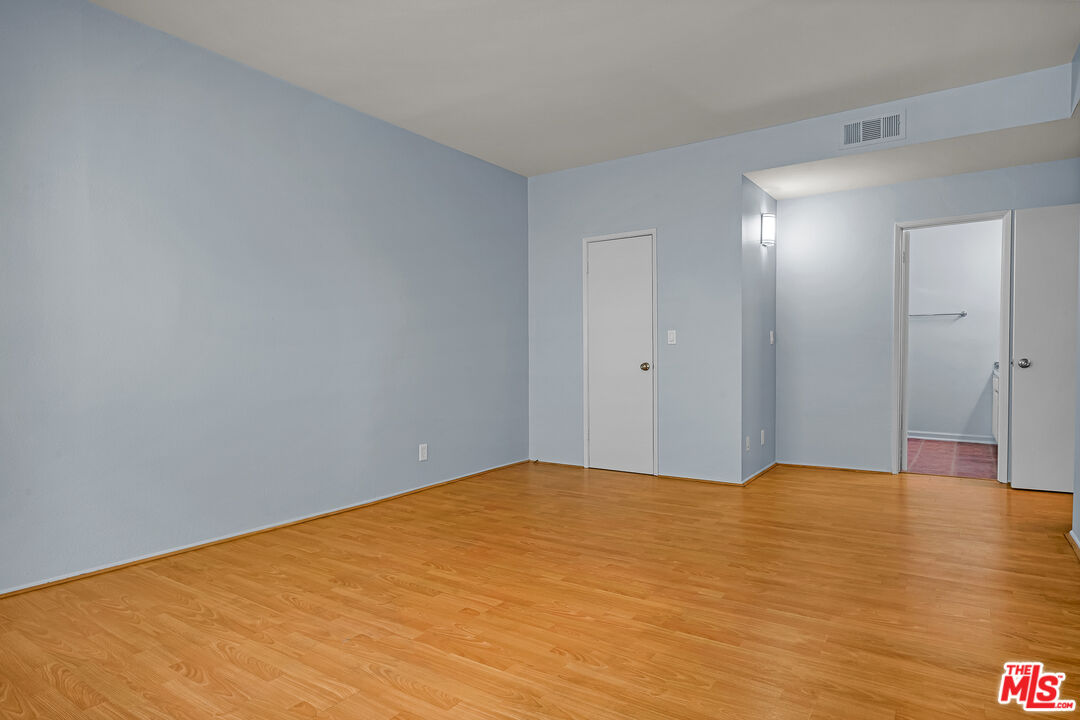 317 S S. Holt Ave Unit: 11