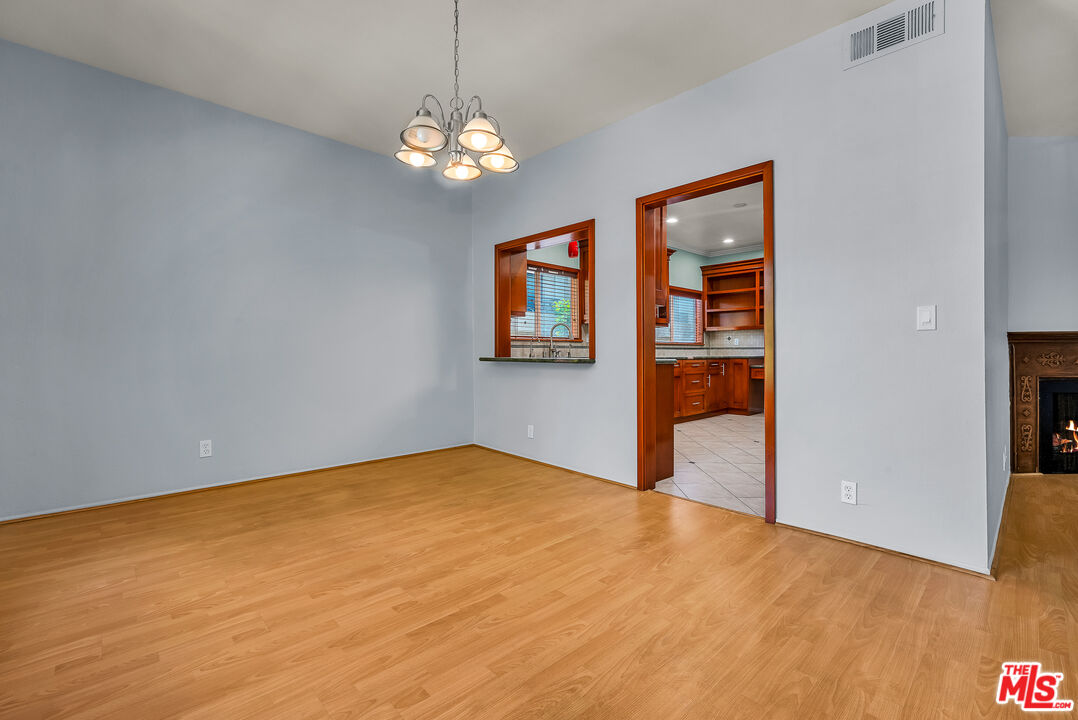 317 S S. Holt Ave Unit: 11