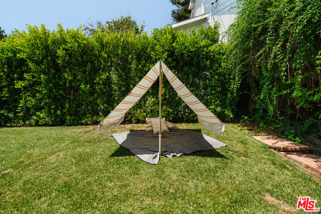 13905 Valley Vista Blvd