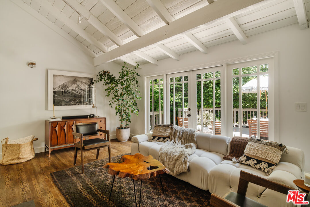 13905 Valley Vista Blvd