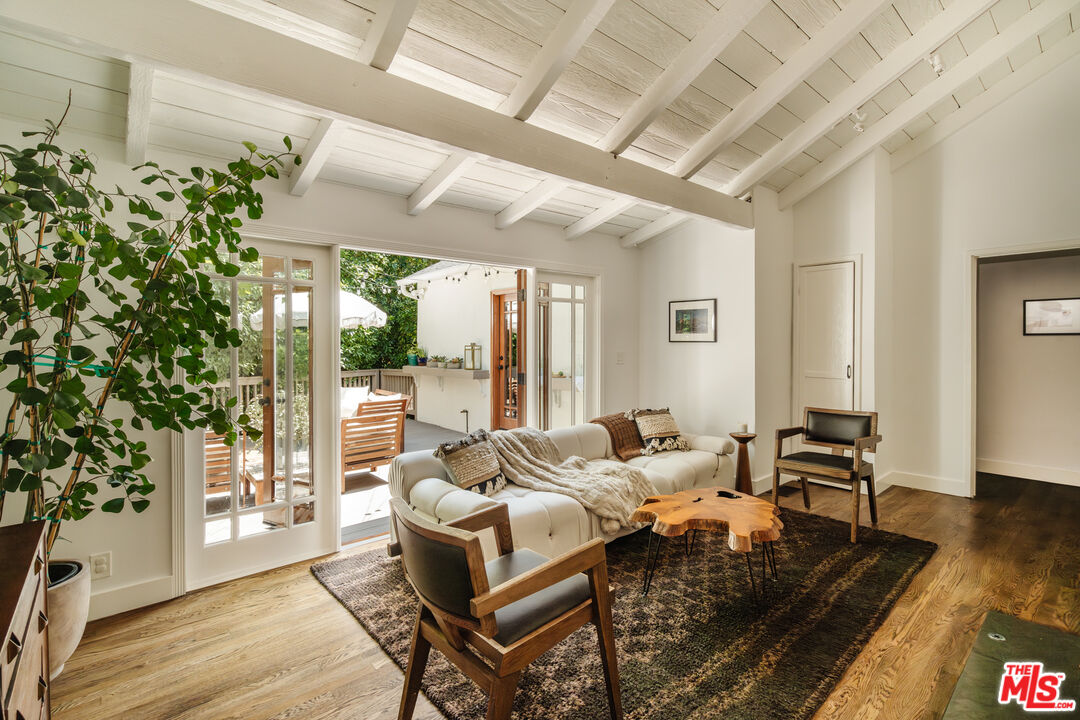 13905 Valley Vista Blvd