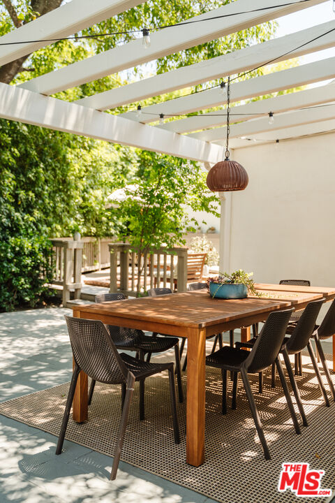 13905 Valley Vista Blvd