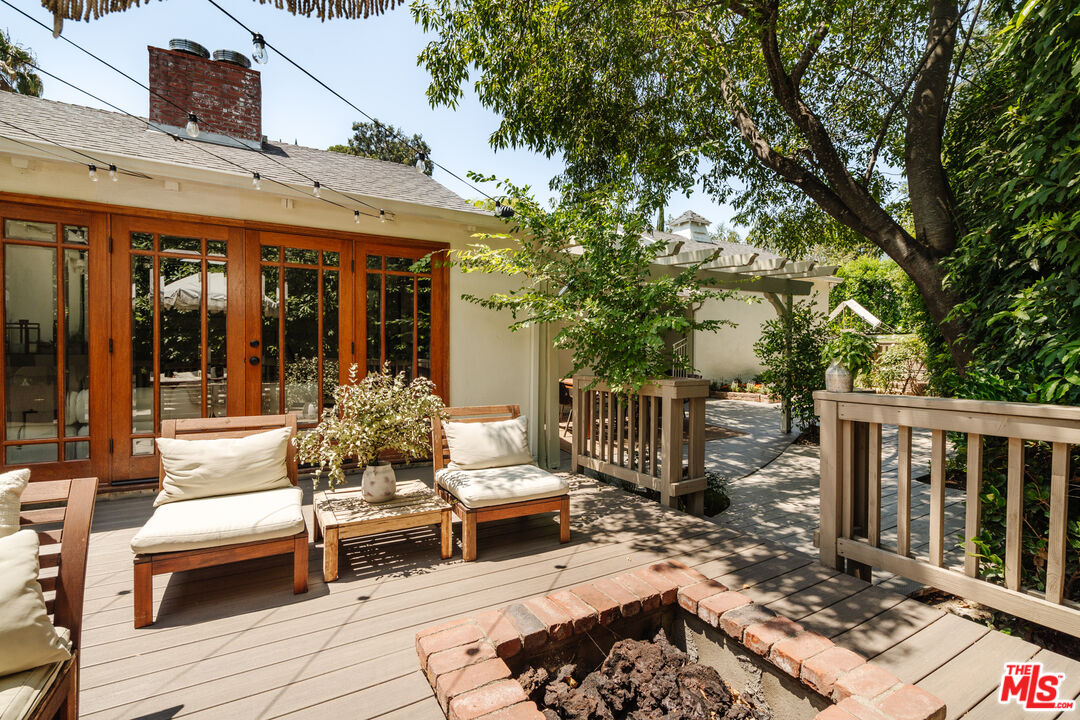 13905 Valley Vista Blvd