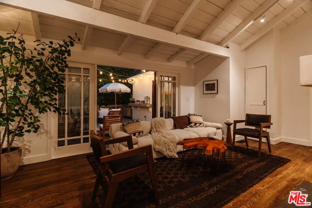 13905 Valley Vista Blvd