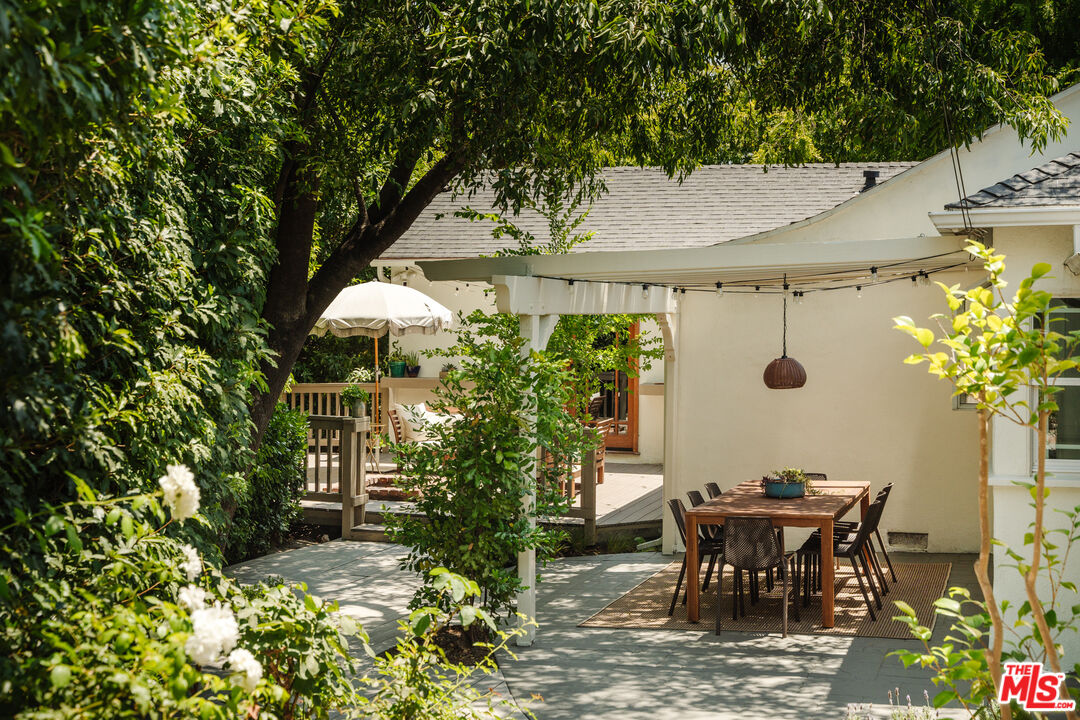 13905 Valley Vista Blvd