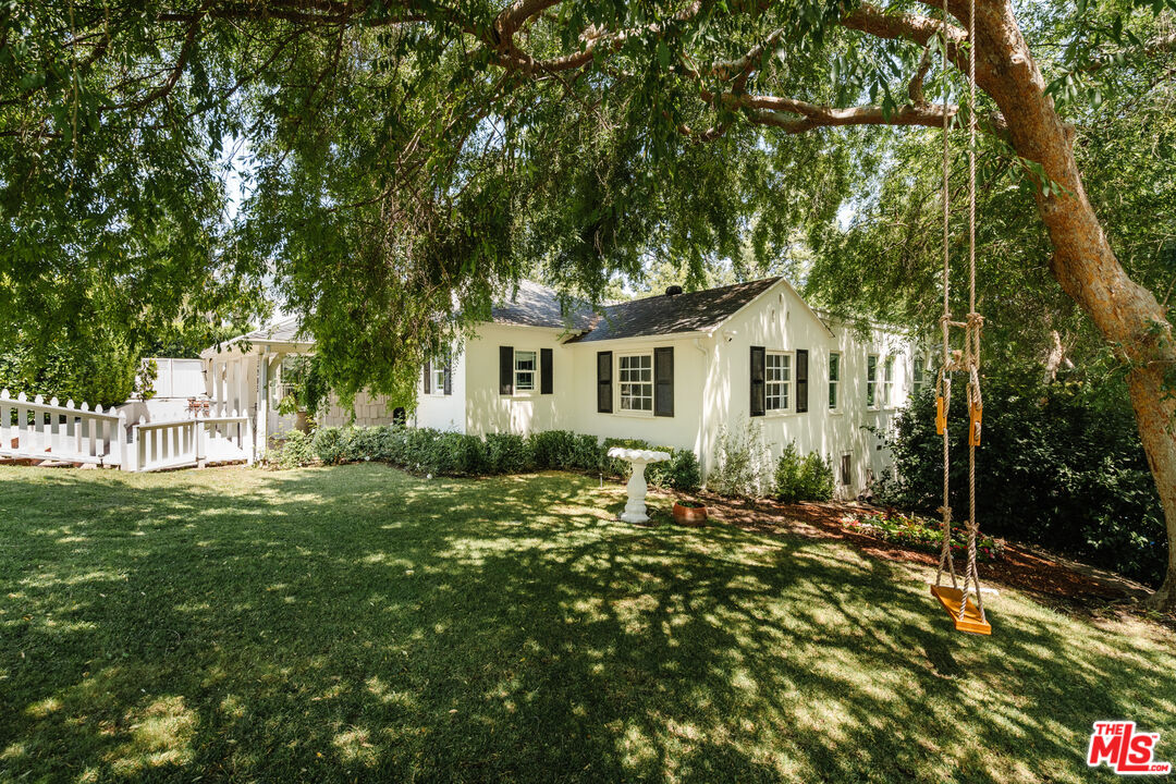 13905 Valley Vista Blvd