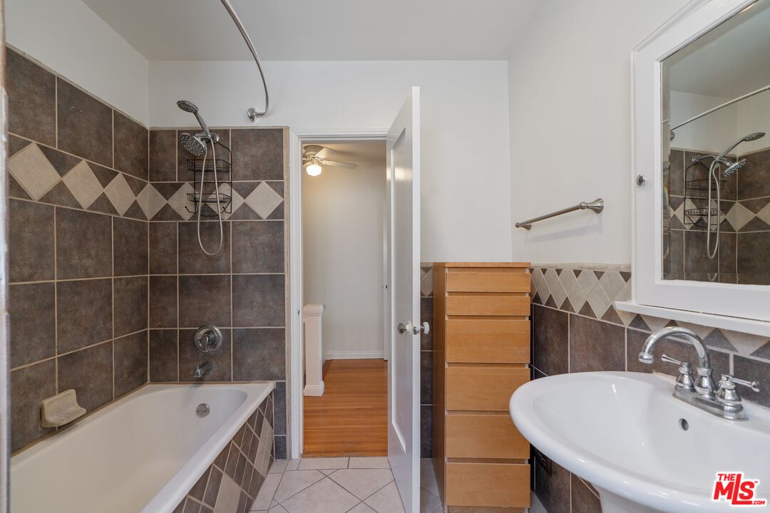 1522 S Sierra Bonita Ave