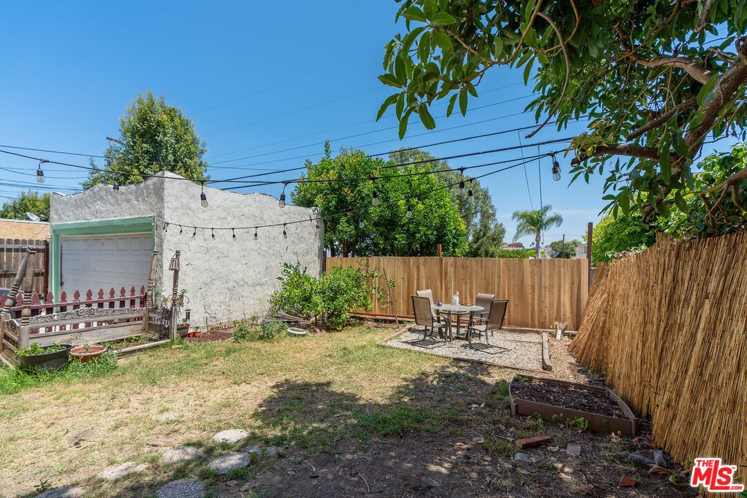 1522 S Sierra Bonita Ave