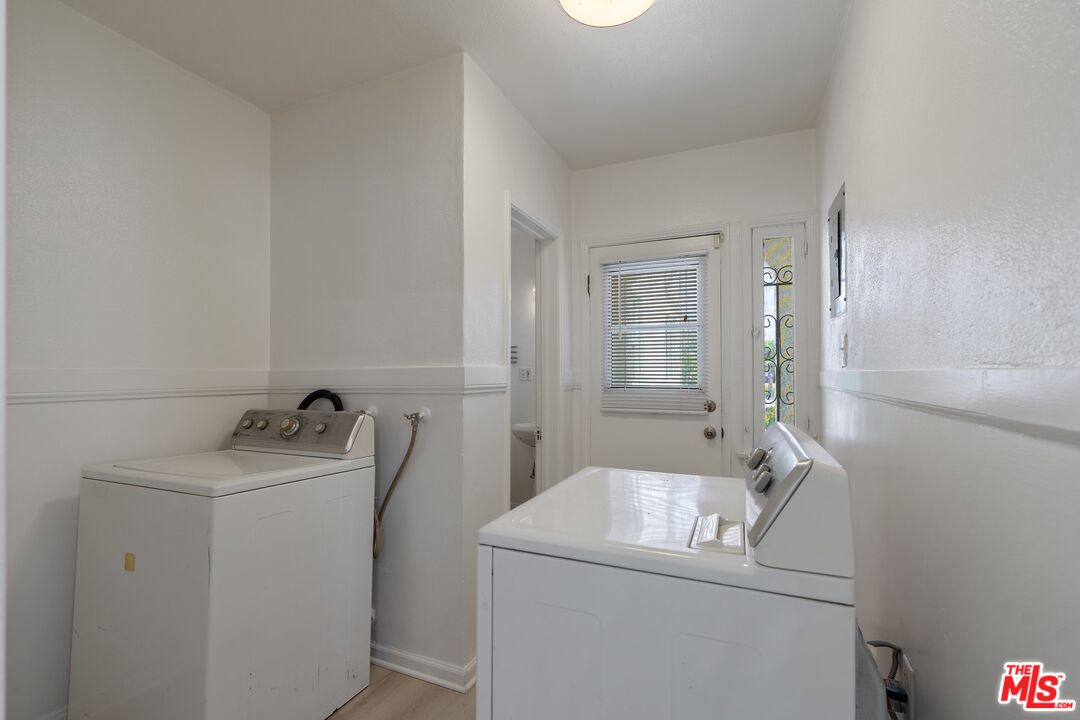 1522 S Sierra Bonita Ave