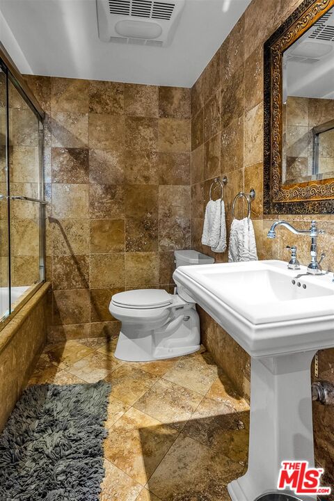 321 S San Vicente Blvd Unit: 407