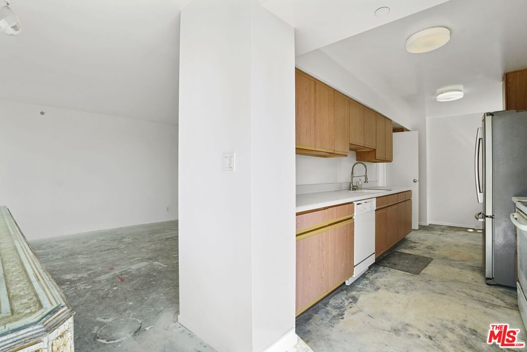 201 Ocean Ave Unit: 309B