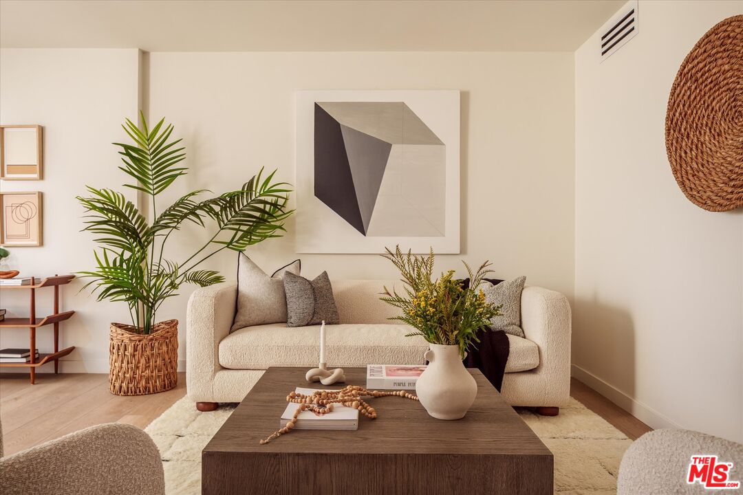 10501 Wilshire Blvd Unit: 1205