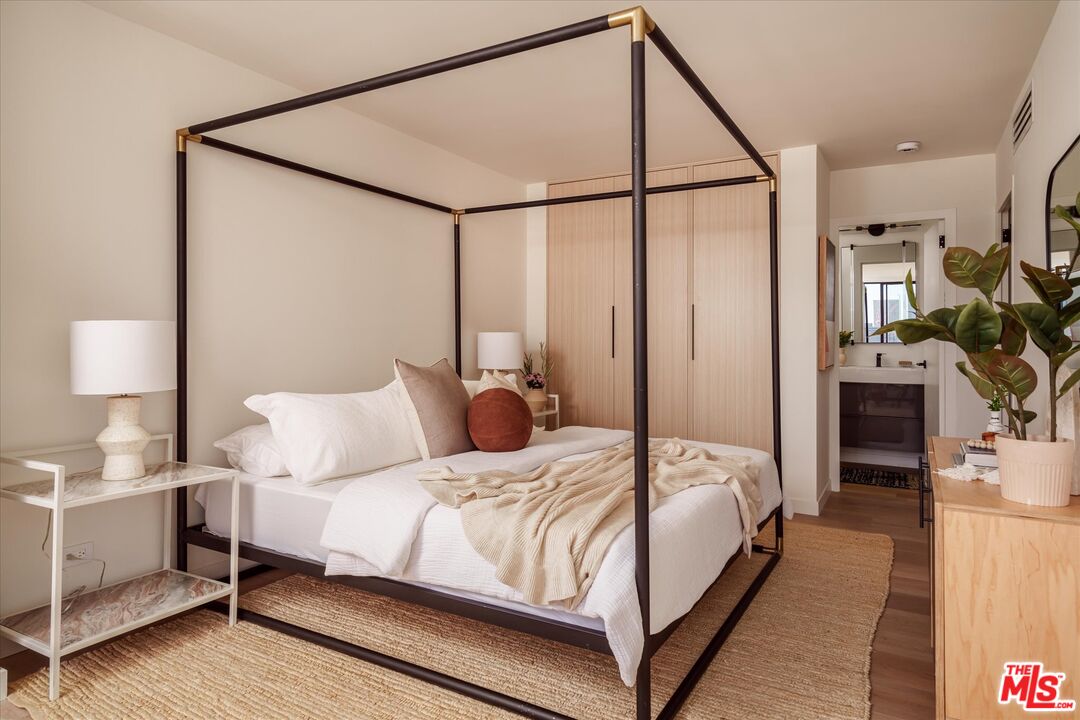 10501 Wilshire Blvd Unit: 1205