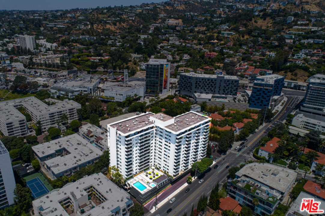 1155 N La Cienega Blvd Unit: 1100