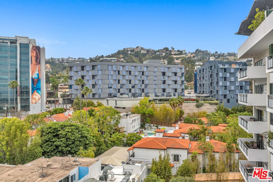 1155 N La Cienega Blvd Unit: 1100