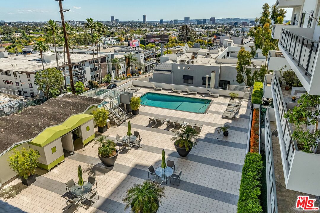 1155 N La Cienega Blvd Unit: 1100