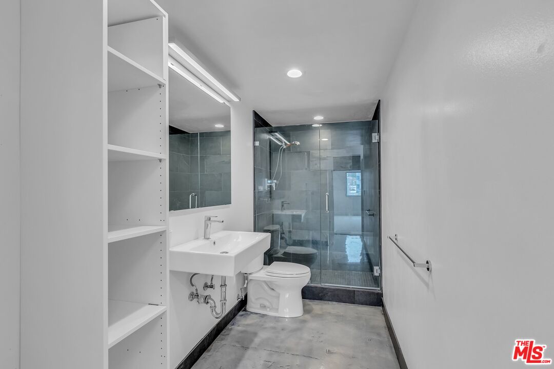 1155 N La Cienega Blvd Unit: 1100