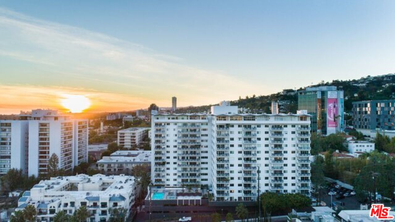 1155 N La Cienega Blvd Unit: 1100