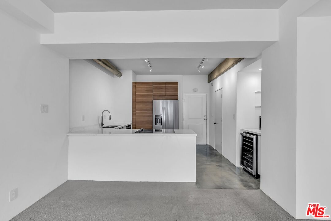 1155 N La Cienega Blvd Unit: 1100