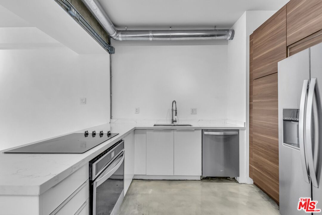 1155 N La Cienega Blvd Unit: 1100