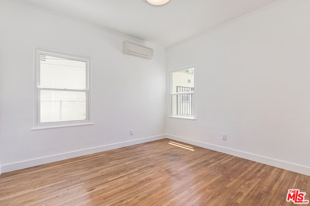 3429 Edgehill Dr Unit: 2