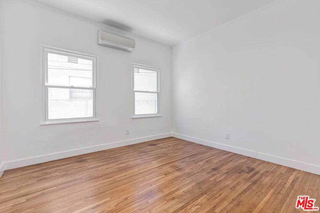 3429 Edgehill Dr Unit: 2