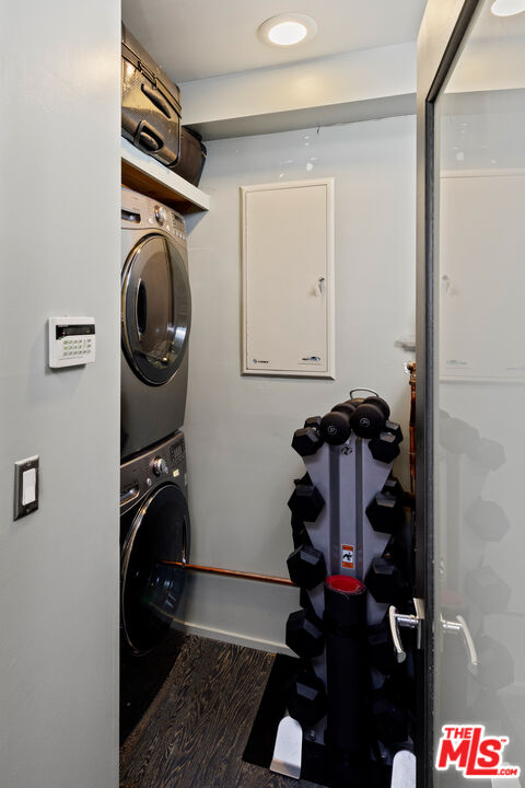 8703 W Knoll Dr Unit: 105