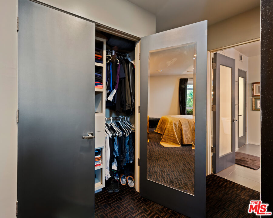 8703 W Knoll Dr Unit: 105