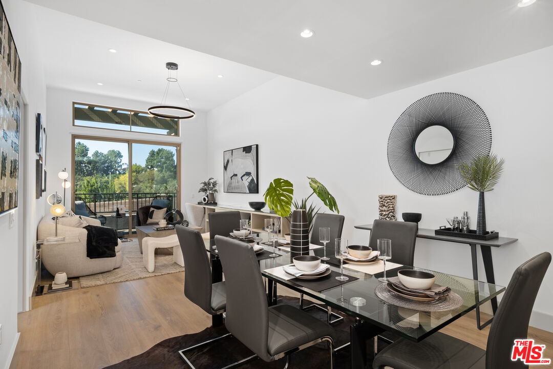130 S Sepulveda Blvd Unit: 412