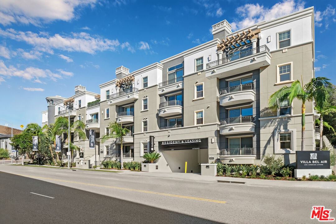 130 S Sepulveda Blvd Unit: 412