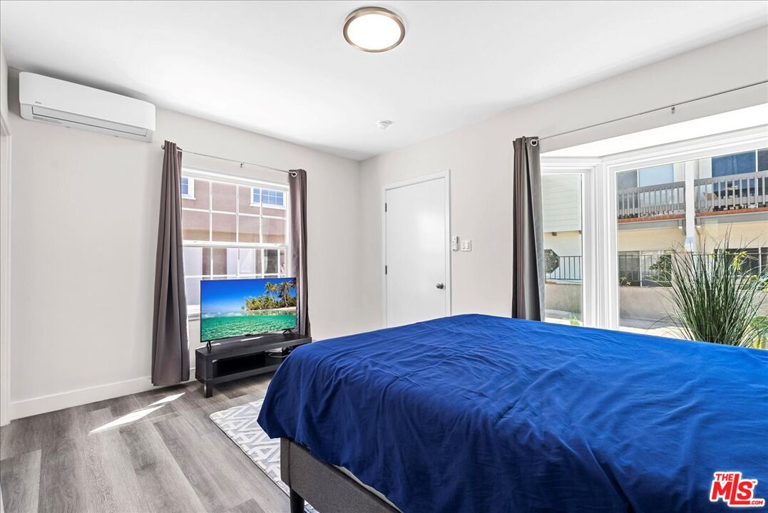 1165 Stanford St Unit: B