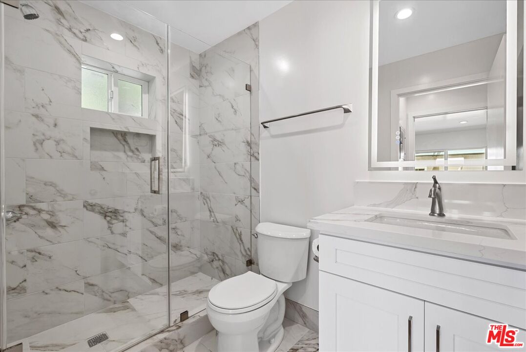 1165 Stanford St Unit: F