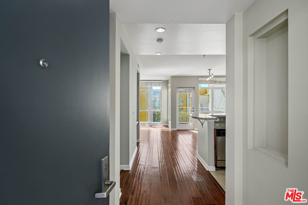 21301 Erwin St Unit: 508