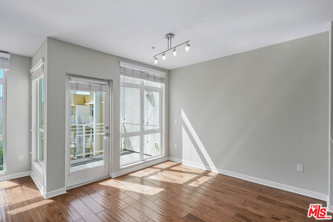 21301 Erwin St Unit: 508