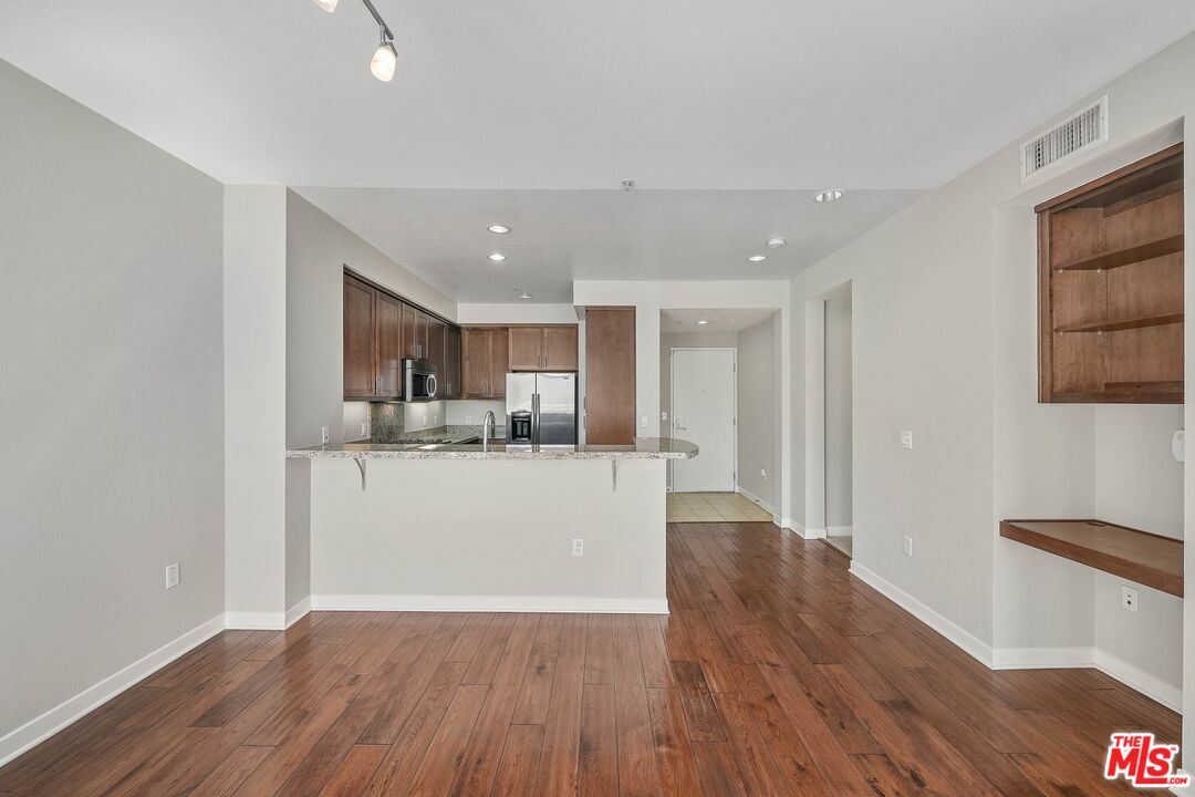 21301 Erwin St Unit: 508